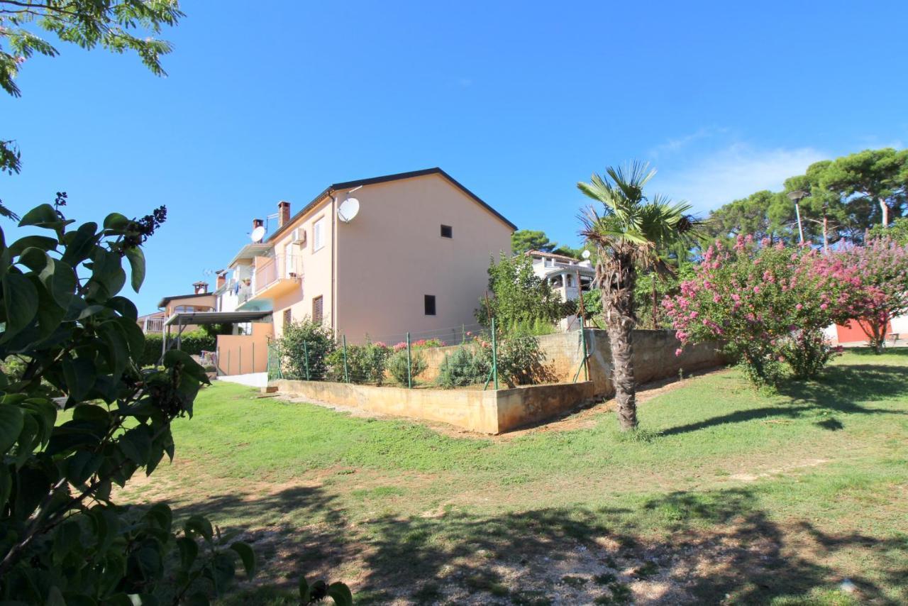 Apartment Liliana Near Beach Poreč Zewnętrze zdjęcie