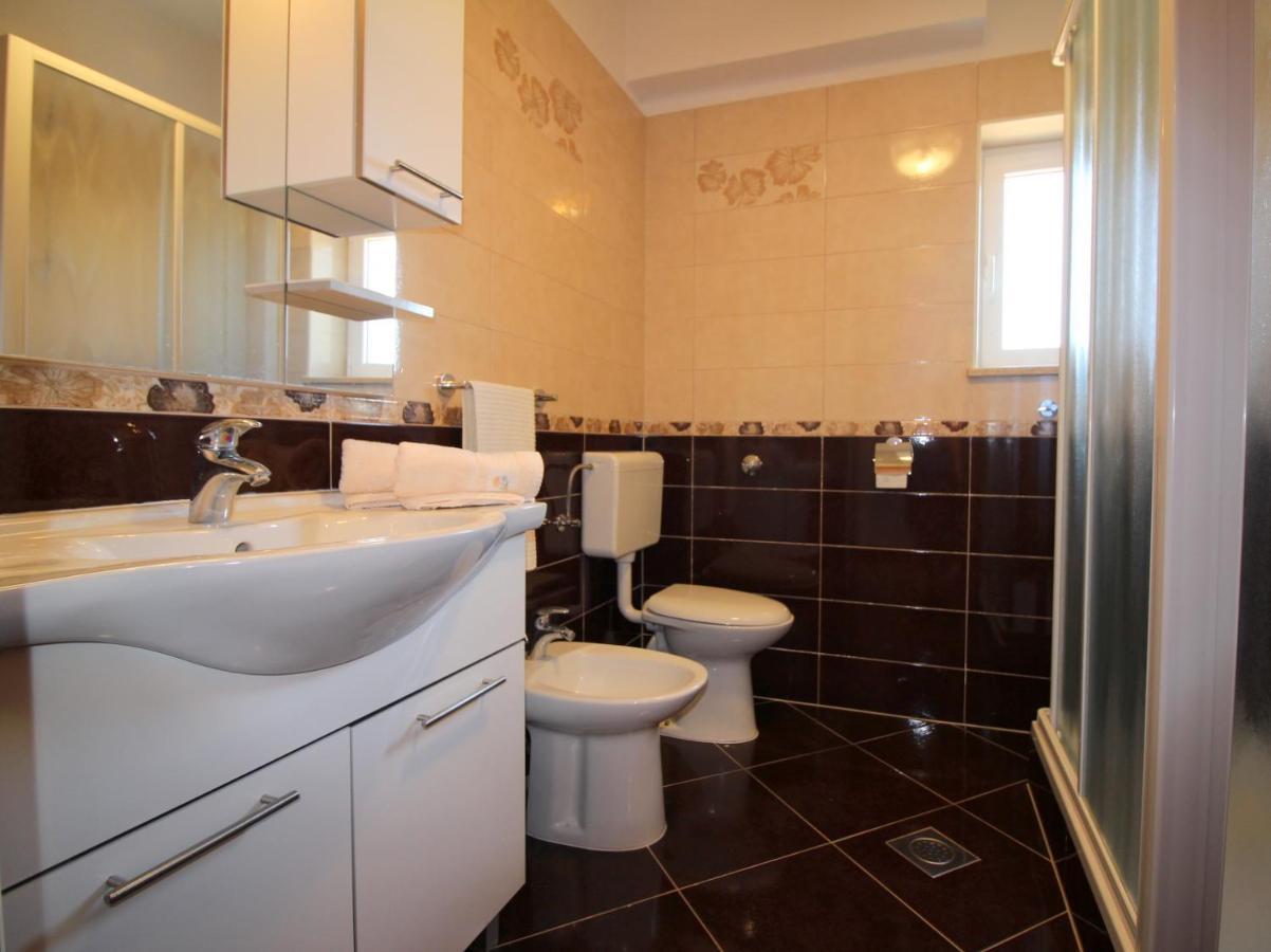 Apartment Liliana Near Beach Poreč Zewnętrze zdjęcie
